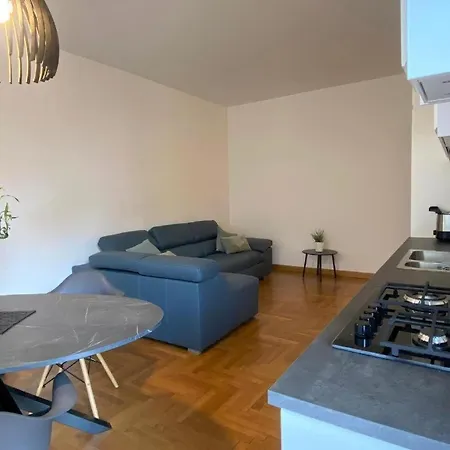 Appartement The Charme - Modern In With Balcony