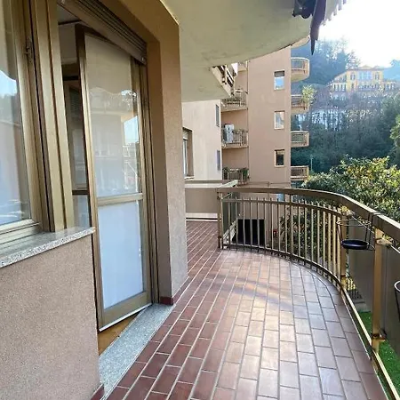 The Charme - Modern In With Balcony Appartement Como