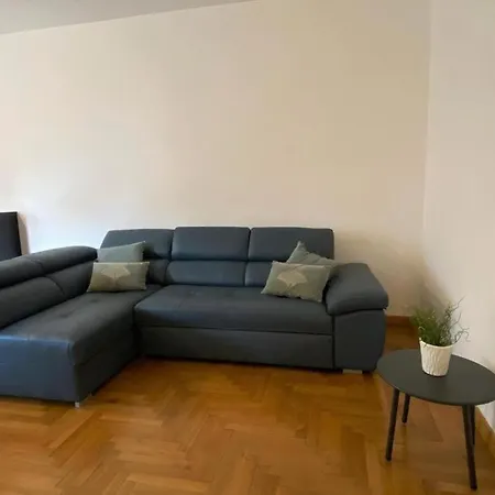 The Charme - Modern In With Balcony Appartement Como